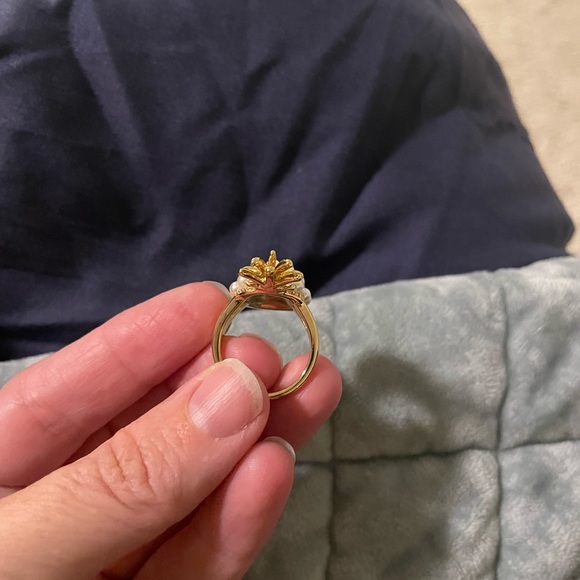 Gold and Pearl Pineapple Statement Ring - Picture 2 of 3
